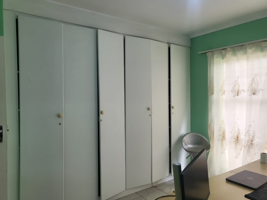 2 Bedroom Property for Sale in The Hill Gauteng