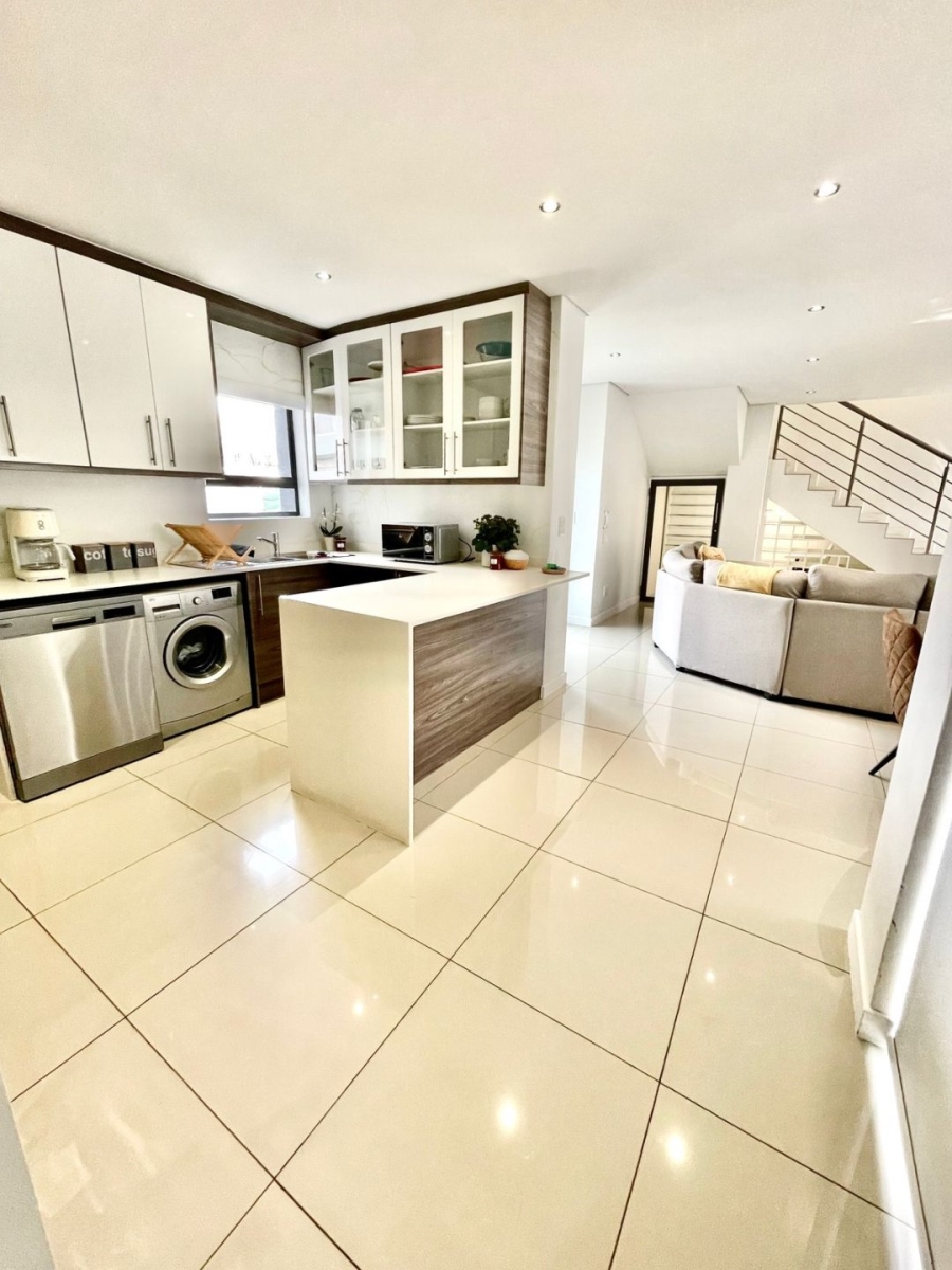  Bedroom Property for Sale in Edenvale Central Gauteng