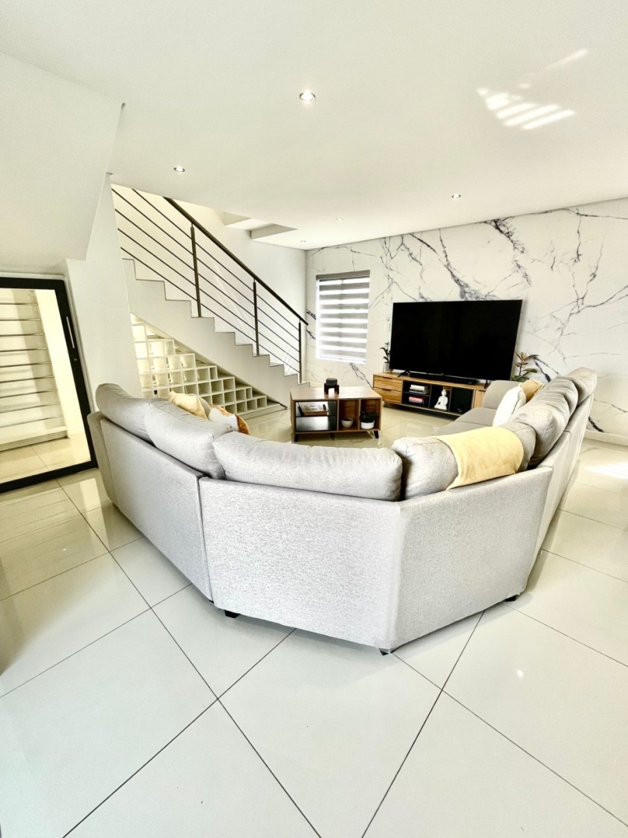  Bedroom Property for Sale in Edenvale Central Gauteng