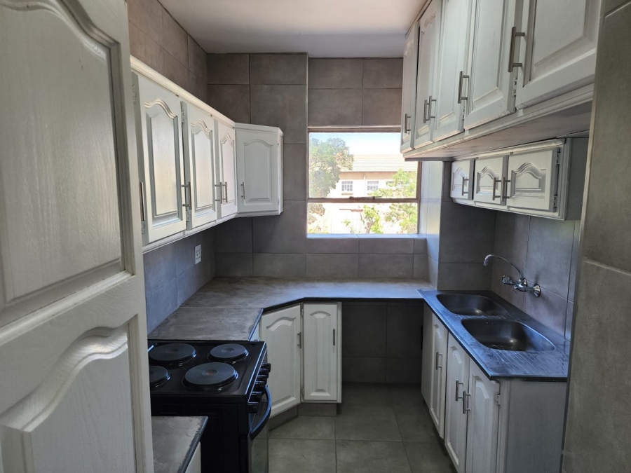 To Let 1 Bedroom Property for Rent in Marlands Gauteng
