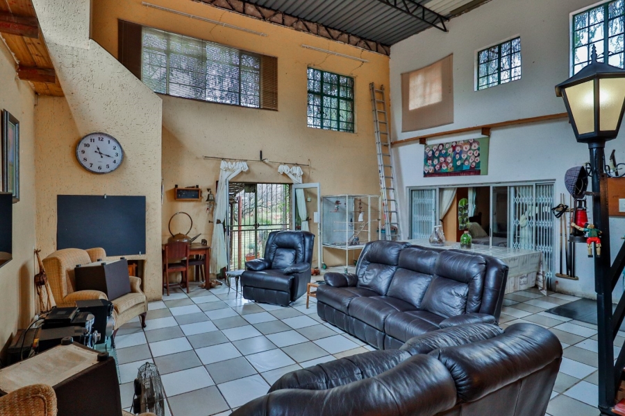 Commercial Property for Sale in Boekenhoutskloof and surround Gauteng