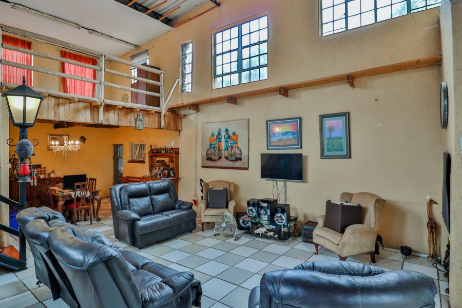 Commercial Property for Sale in Boekenhoutskloof and surround Gauteng