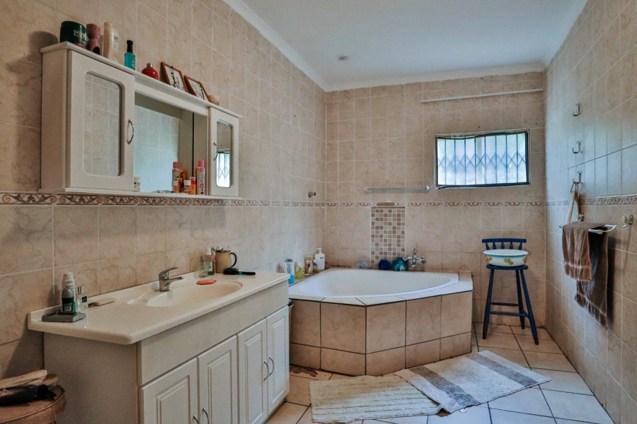 Commercial Property for Sale in Boekenhoutskloof and surround Gauteng