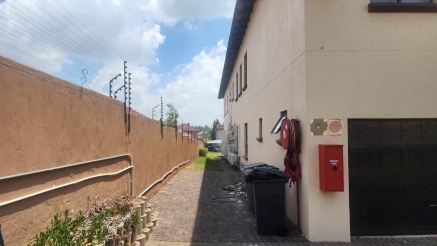 Commercial Property for Sale in Noordwyk Gauteng