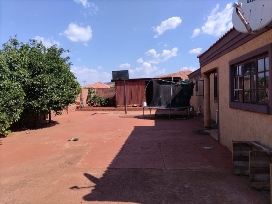 To Let 4 Bedroom Property for Rent in Ga-Rankuwa Unit 15 Gauteng