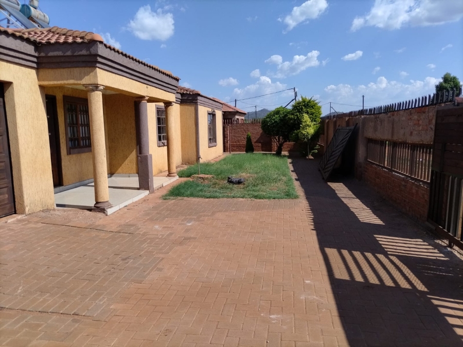 To Let 4 Bedroom Property for Rent in Ga-Rankuwa Unit 15 Gauteng