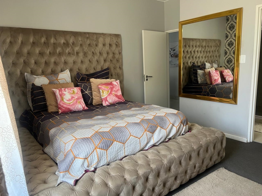 To Let 2 Bedroom Property for Rent in Blue Hills Gauteng