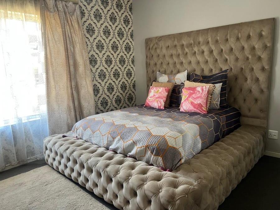 To Let 2 Bedroom Property for Rent in Blue Hills Gauteng