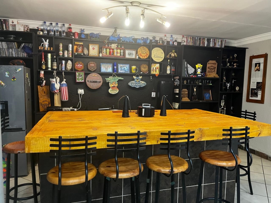 Commercial Property for Sale in Kameeldrift West Gauteng