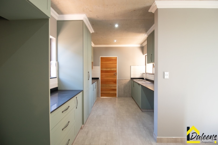 4 Bedroom Property for Sale in Comet Gauteng