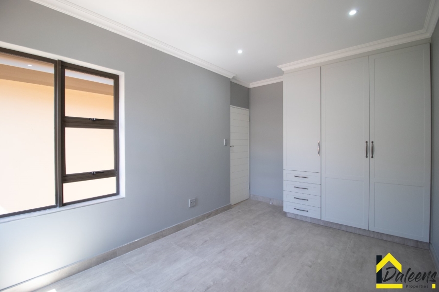 4 Bedroom Property for Sale in Comet Gauteng