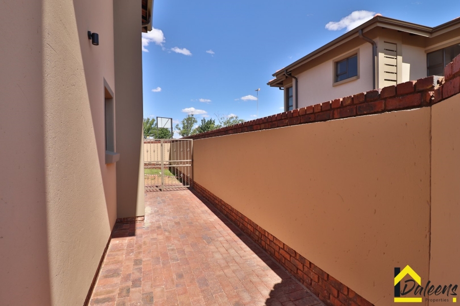 4 Bedroom Property for Sale in Comet Gauteng