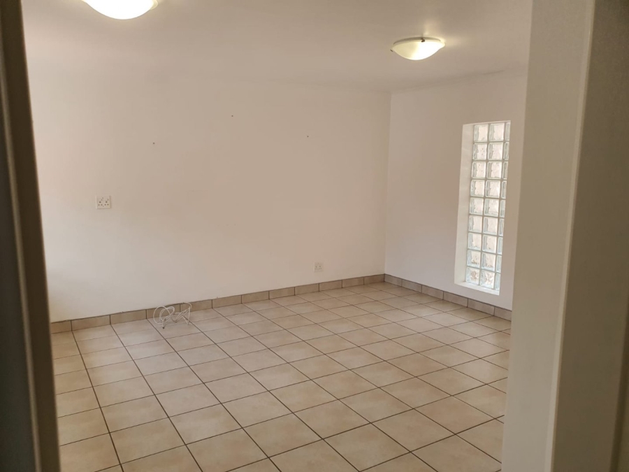 To Let 1 Bedroom Property for Rent in Parktown Gauteng