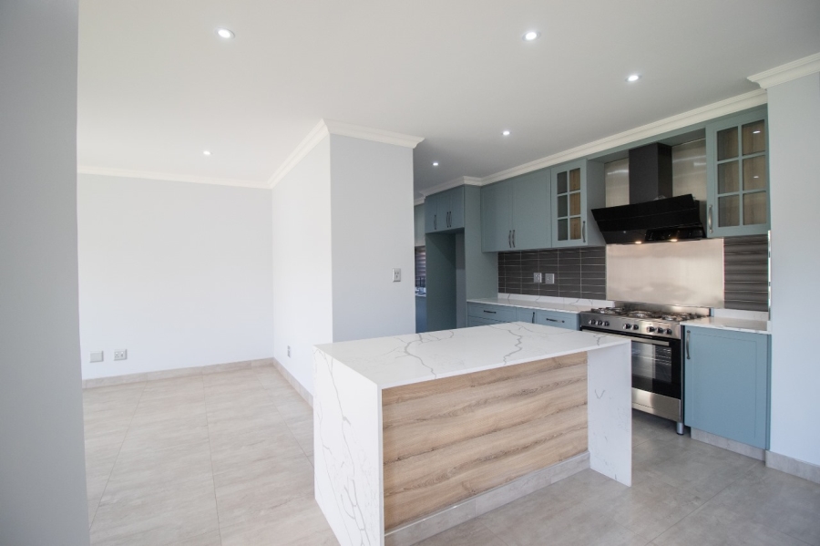 5 Bedroom Property for Sale in Comet Gauteng