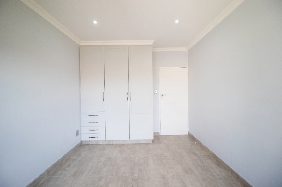 5 Bedroom Property for Sale in Comet Gauteng