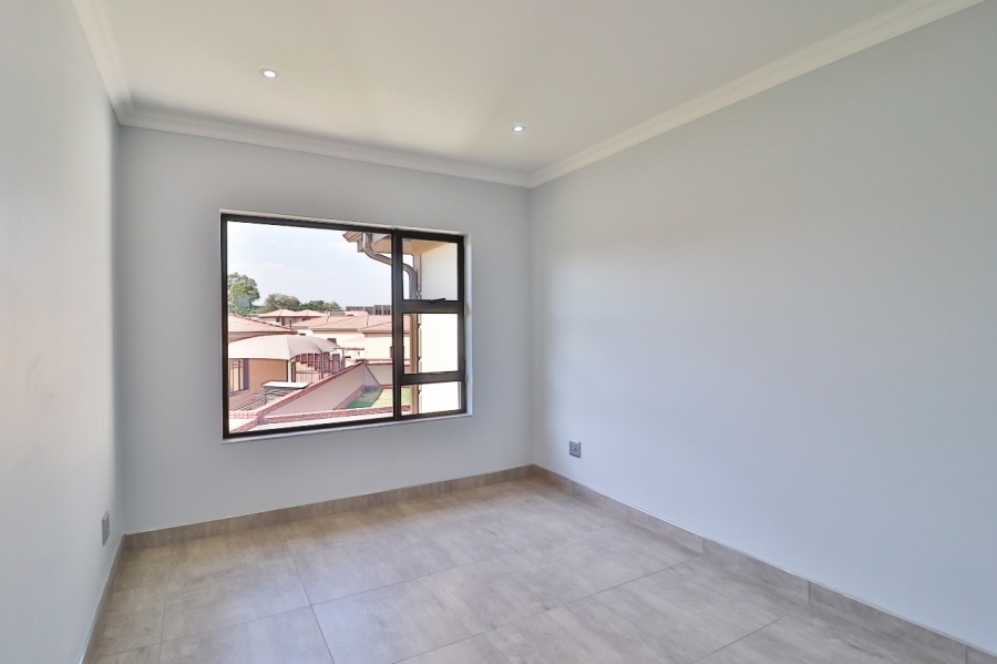 5 Bedroom Property for Sale in Comet Gauteng