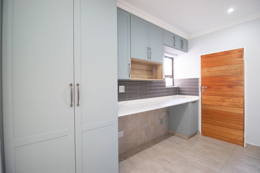 5 Bedroom Property for Sale in Comet Gauteng