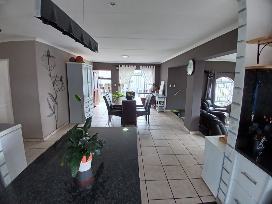 3 Bedroom Property for Sale in Risana Gauteng