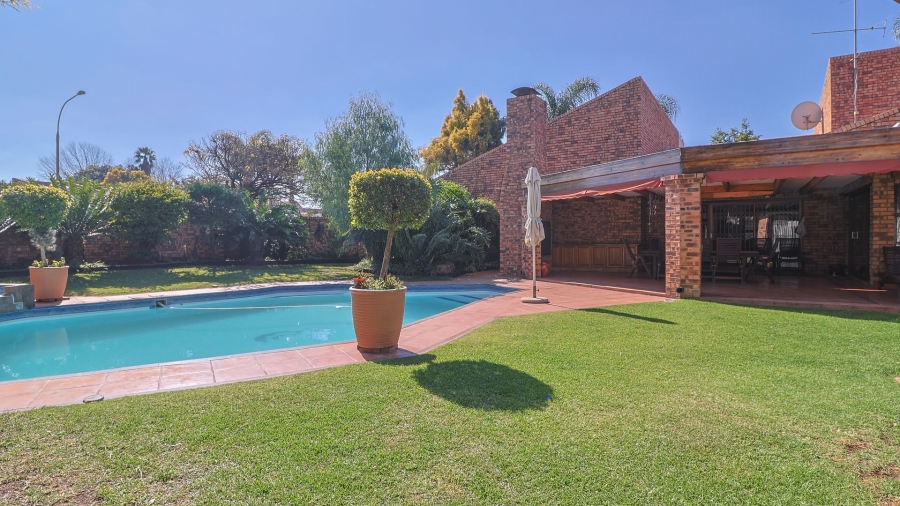 5 Bedroom Property for Sale in Meyersdal Gauteng
