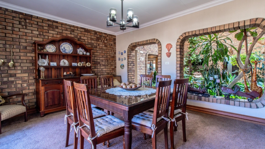 5 Bedroom Property for Sale in Meyersdal Gauteng