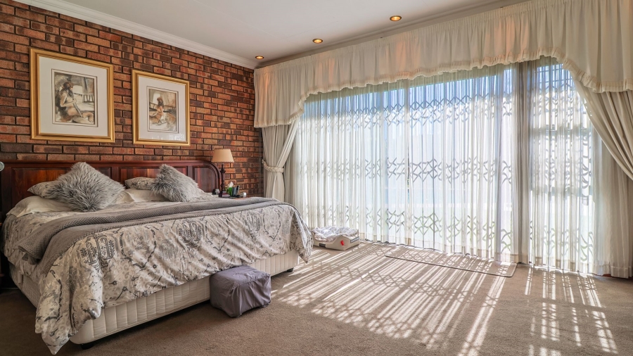 5 Bedroom Property for Sale in Meyersdal Gauteng