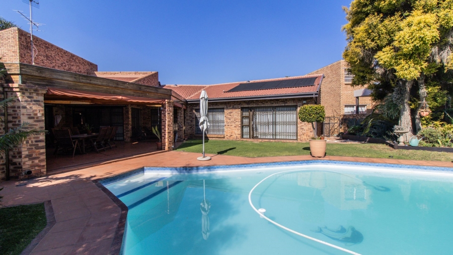 5 Bedroom Property for Sale in Meyersdal Gauteng