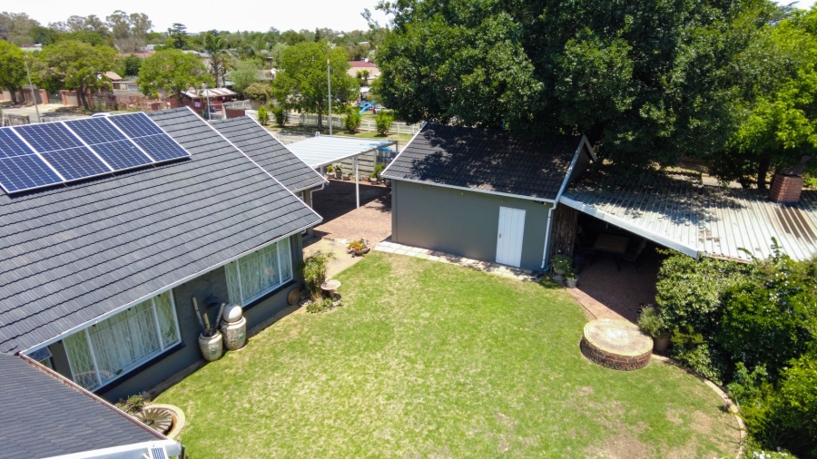 4 Bedroom Property for Sale in Bonaero Park Gauteng