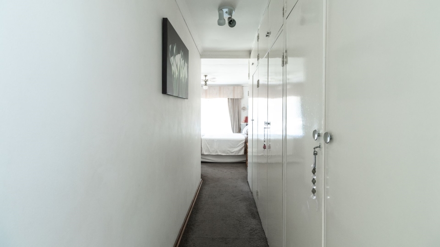 4 Bedroom Property for Sale in Bonaero Park Gauteng