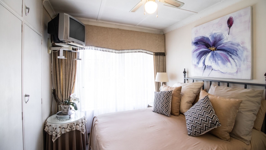 4 Bedroom Property for Sale in Bonaero Park Gauteng