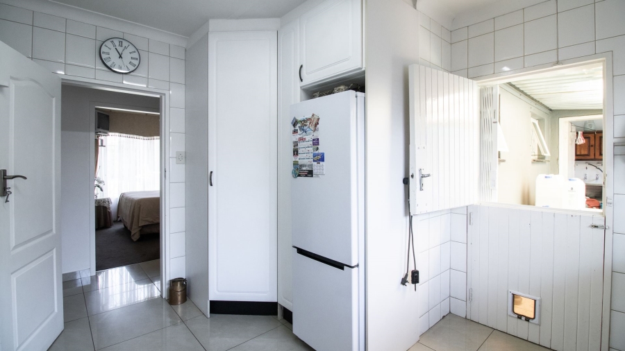 4 Bedroom Property for Sale in Bonaero Park Gauteng