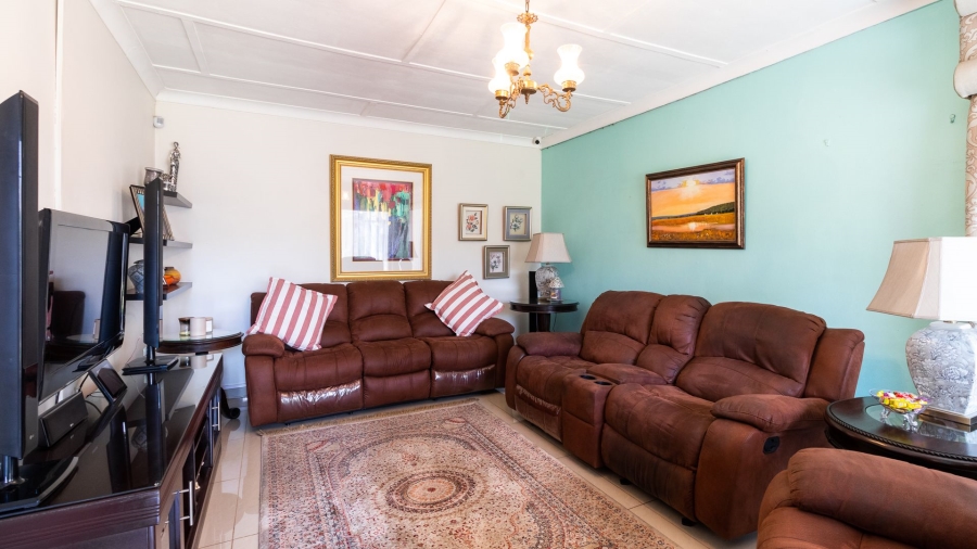 4 Bedroom Property for Sale in Bonaero Park Gauteng
