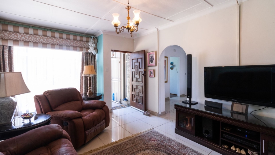 4 Bedroom Property for Sale in Bonaero Park Gauteng