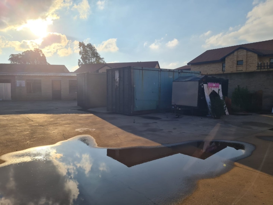 To Let commercial Property for Rent in Lenasia Ext 13 Gauteng