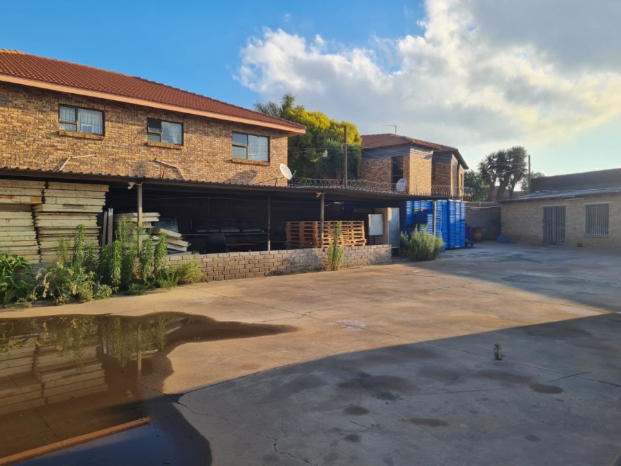 To Let commercial Property for Rent in Lenasia Ext 13 Gauteng