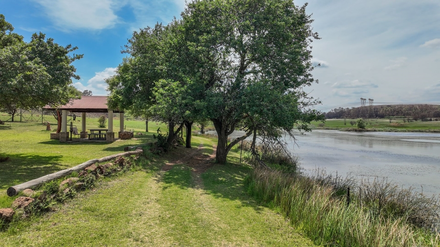 Commercial Property for Sale in Spitskop 533 Ah Gauteng