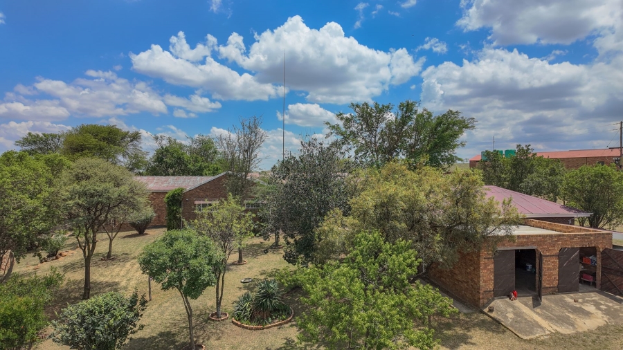 Commercial Property for Sale in Spitskop 533 Ah Gauteng