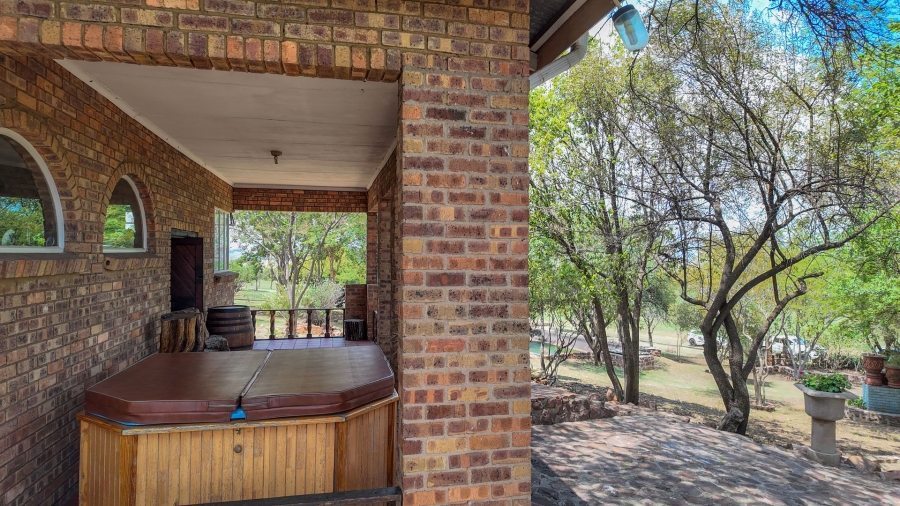 Commercial Property for Sale in Spitskop 533 Ah Gauteng