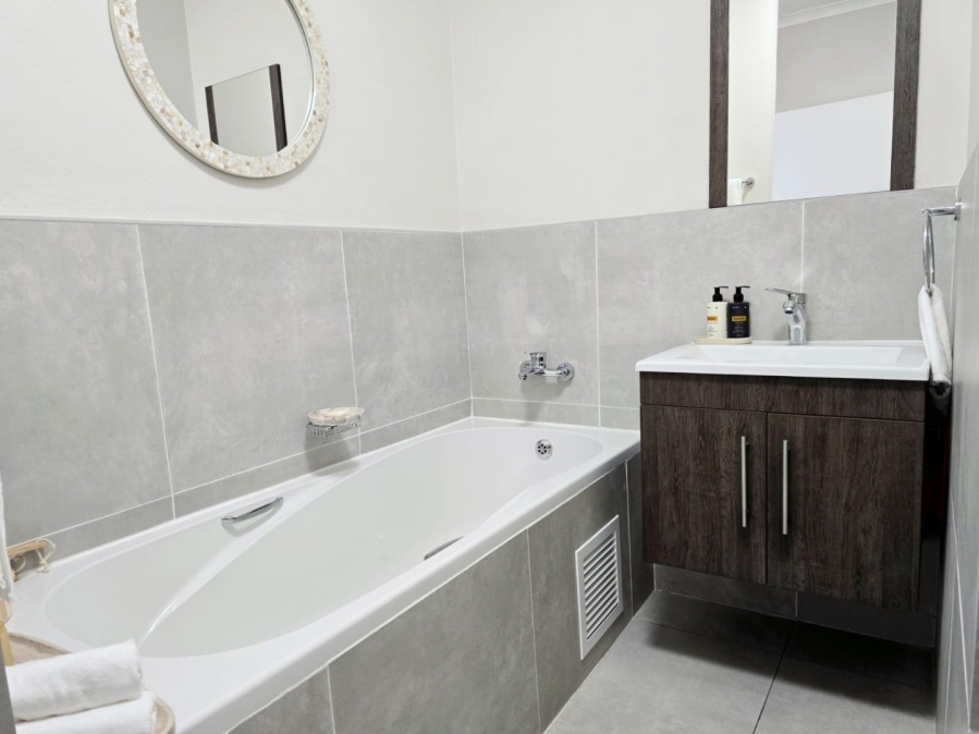 To Let 1 Bedroom Property for Rent in Witfield Gauteng