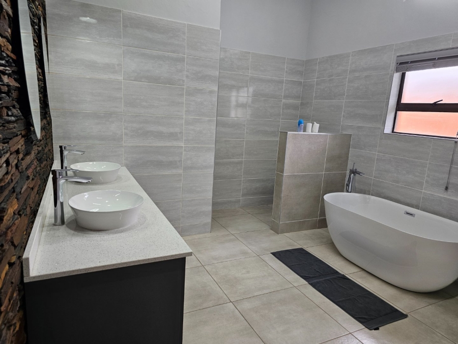 Commercial Property for Sale in Kameeldrift East Gauteng