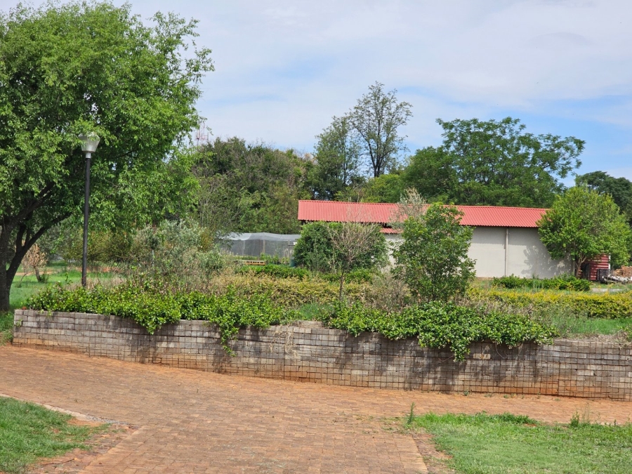 Commercial Property for Sale in Kameeldrift East Gauteng