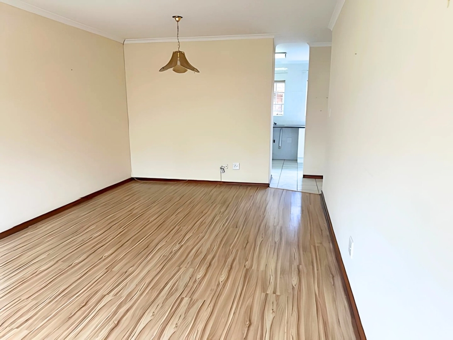 3 Bedroom Property for Sale in Wilro Park Gauteng