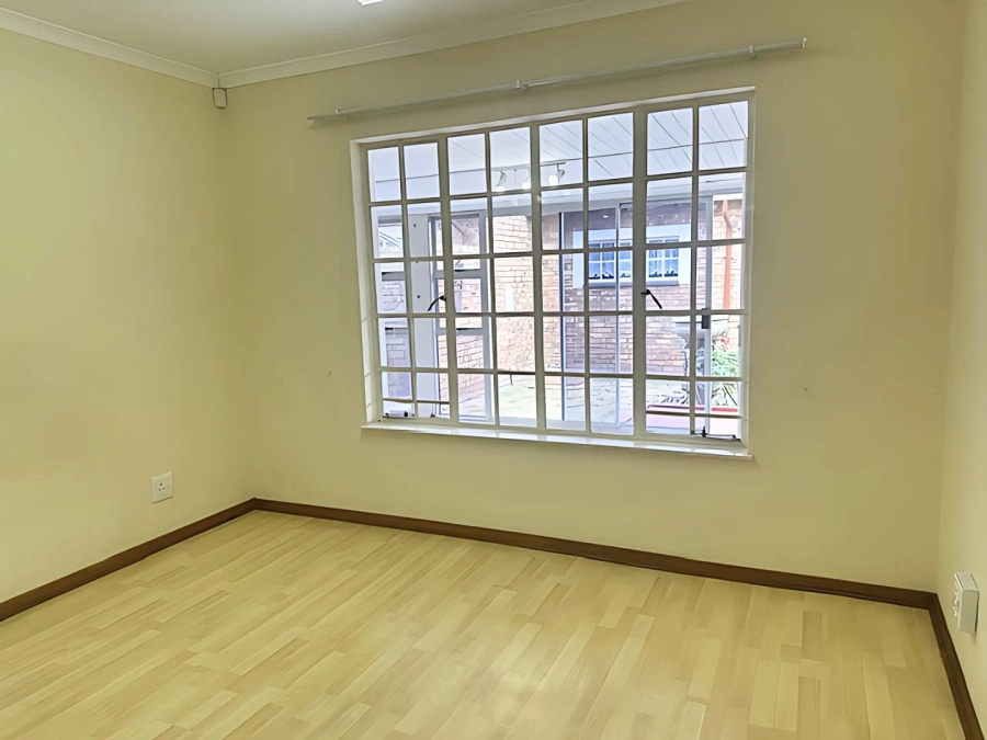 3 Bedroom Property for Sale in Wilro Park Gauteng