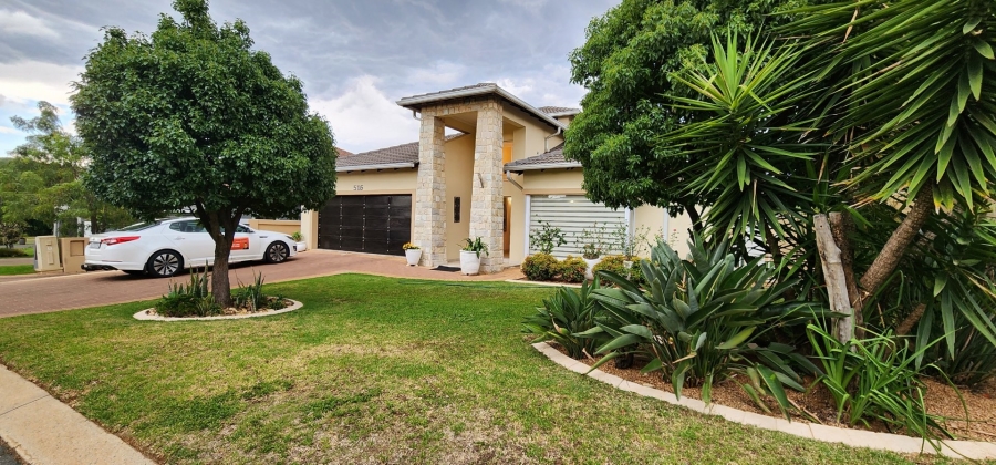 5 Bedroom Property for Sale in Aspen Hills Gauteng