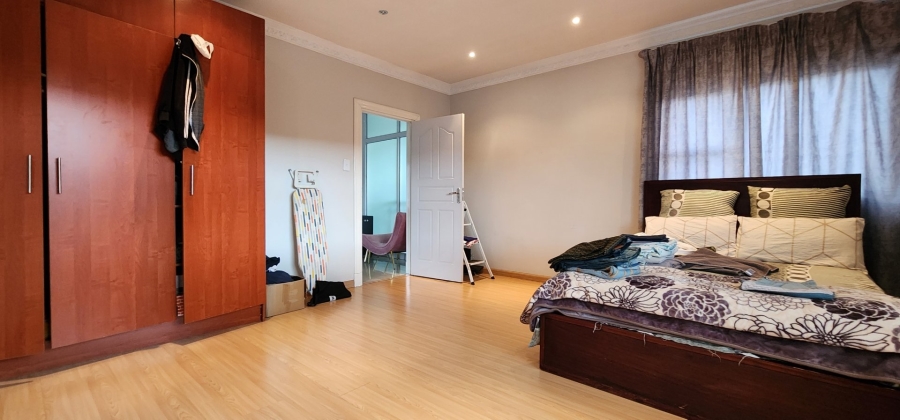 5 Bedroom Property for Sale in Aspen Hills Gauteng