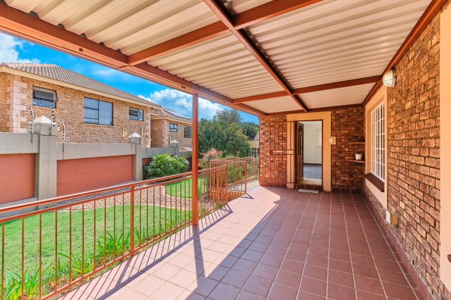 2 Bedroom Property for Sale in Harveston A H Gauteng