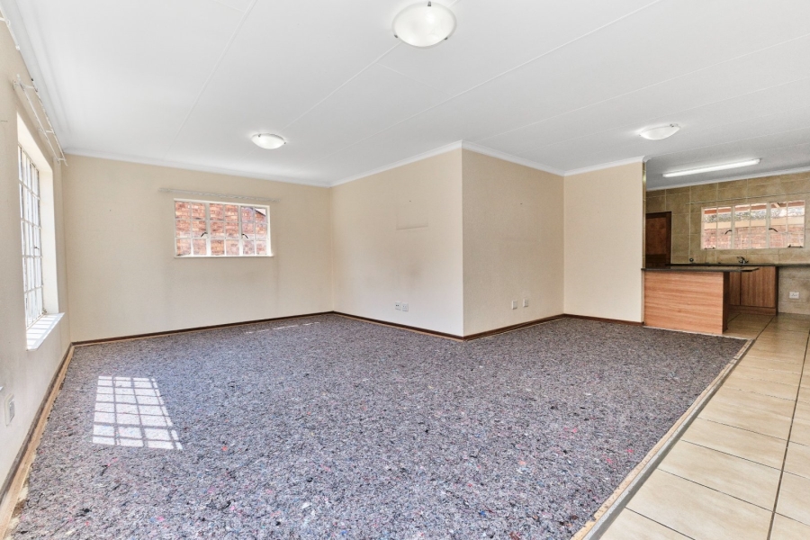 2 Bedroom Property for Sale in Harveston A H Gauteng