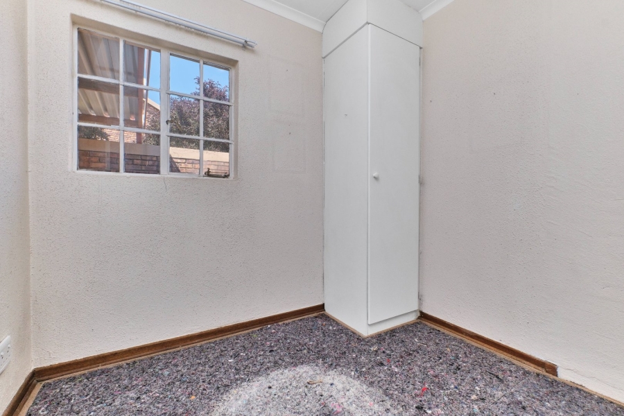 2 Bedroom Property for Sale in Harveston A H Gauteng