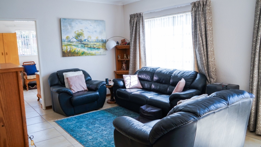 3 Bedroom Property for Sale in Harveston A H Gauteng