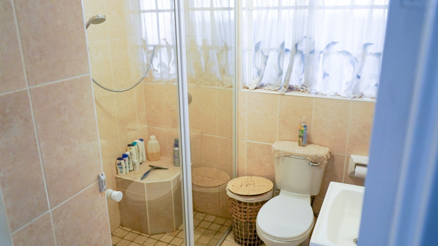 3 Bedroom Property for Sale in Harveston A H Gauteng