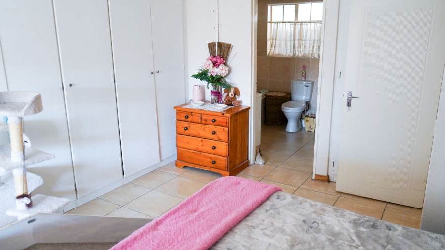 3 Bedroom Property for Sale in Harveston A H Gauteng